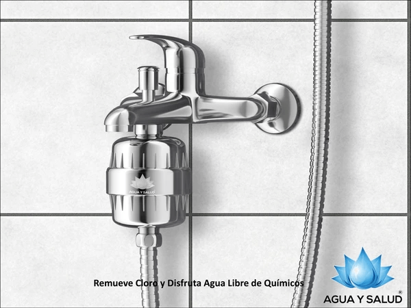 filtro de ducha para purificar el agua instalado en grifo filtro de ducha para purificar el agua instalado en grifo