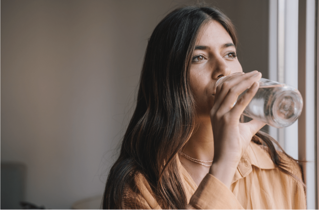 Beneficios-de-tomar-agua-alcalina